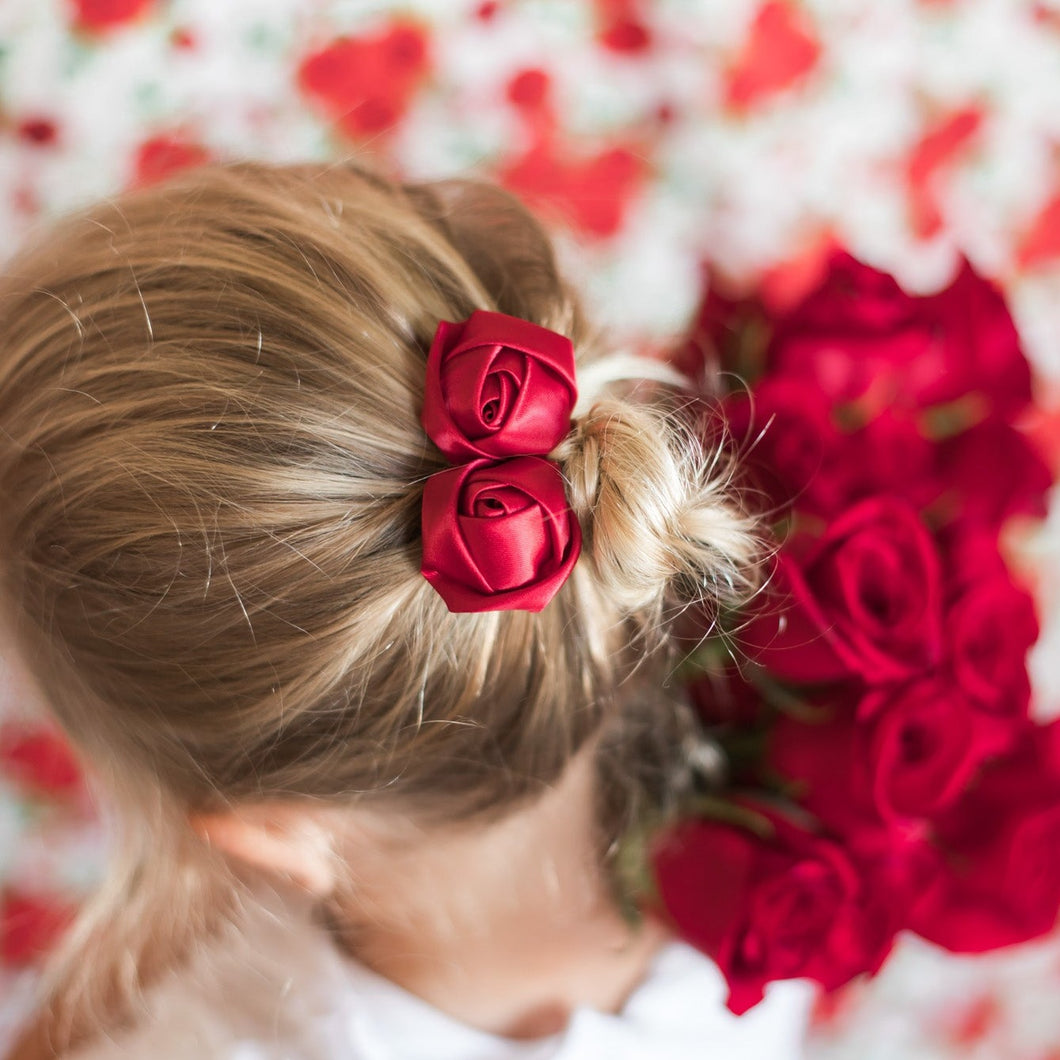 Red Rosette Clip