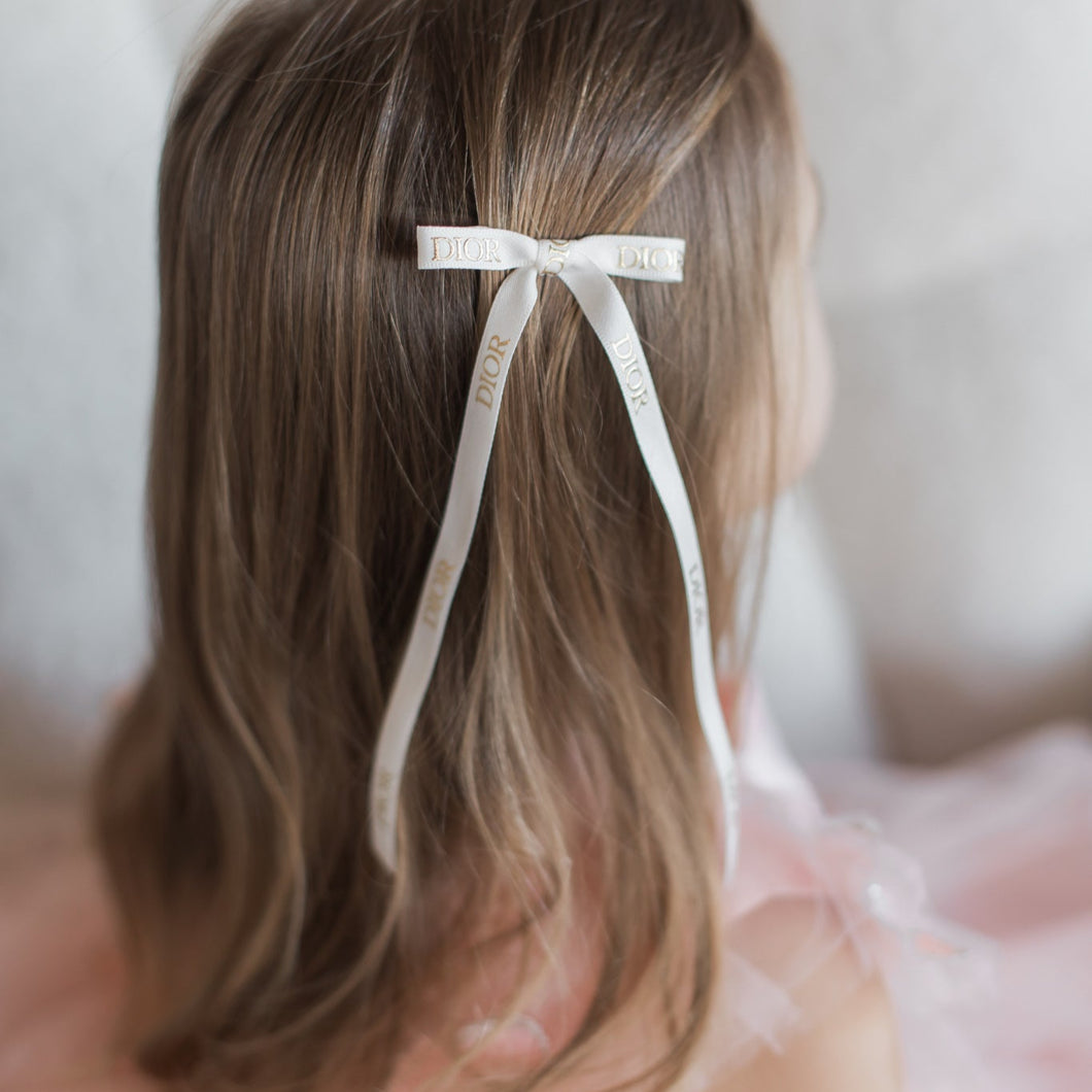 J’adore Thin Delicate Bow