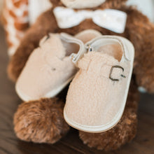 Load image into Gallery viewer, Cream Baby Sherpa Slip Ons -  12-18 Months {RTS}
