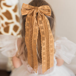 Annie Lace Bow