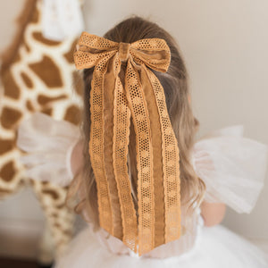 Annie Lace Bow