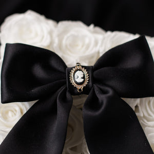 Mademoiselle Noir Bow