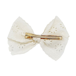 Eyelet Medium Ribbon Bow