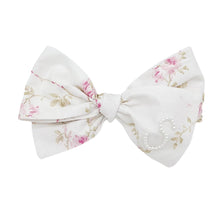 Load image into Gallery viewer, Pink small floral love bow
