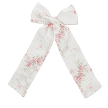 Load image into Gallery viewer, Fleur Rose Pearl Bow
