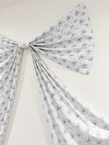 Daphné Floral Wall Bow {Life size}