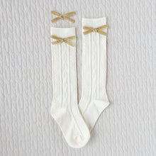 Load image into Gallery viewer, Ivory Velvet Teddy Bow Sock Set

