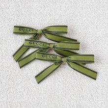 Load image into Gallery viewer, Green Gucci Medium Bow

