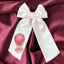 Load image into Gallery viewer, Montgolfière fleurie {Hand Painted Satin Bow}
