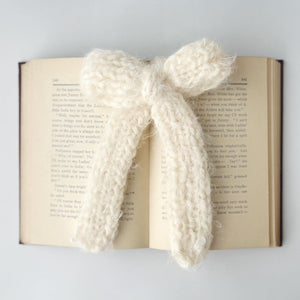 Knit Long Bow