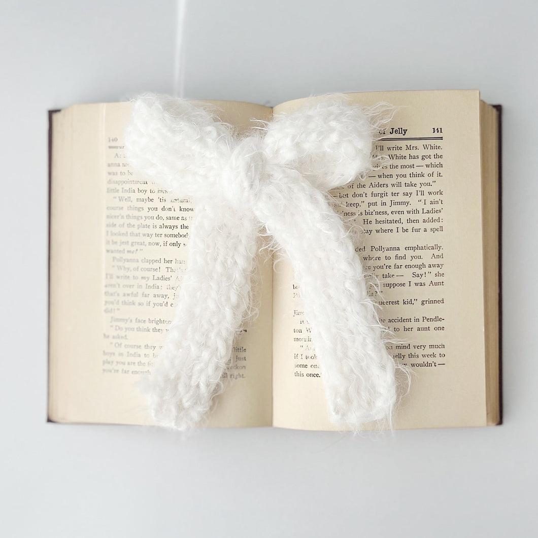 Knit Long Bow