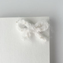 Load image into Gallery viewer, Baby White Pearl Knit Bow
