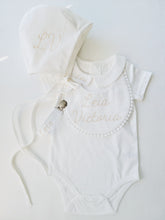 Load image into Gallery viewer, Heirloom Baby Gift Neutral Set
