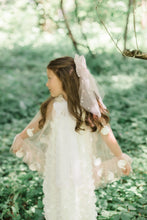 Load image into Gallery viewer, Giselle Pearl Tulle Bow
