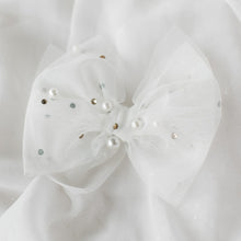 Load image into Gallery viewer, Nicole White Baby Bow
