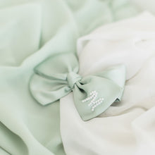 Load image into Gallery viewer, Pastel Green Pearl Initial Bow
