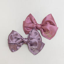 Load image into Gallery viewer, Personalized Plum Bow
