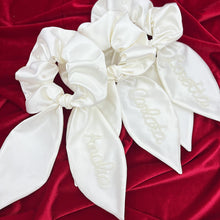 Load image into Gallery viewer, Ivory Personalized Scrunchie With Pearls
